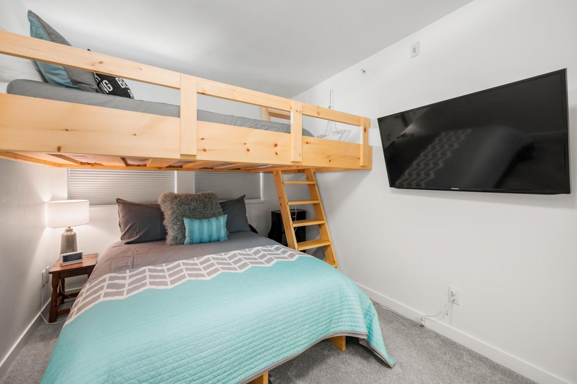 Stoney Creek Northstar By Whistler Premier Apartment Exterior photo
