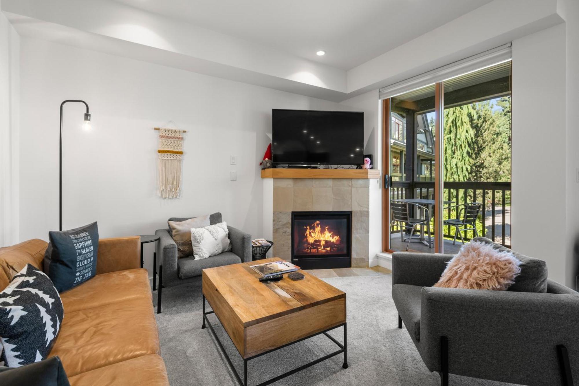 Stoney Creek Northstar By Whistler Premier Apartment Exterior photo